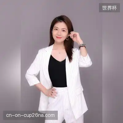 倪震